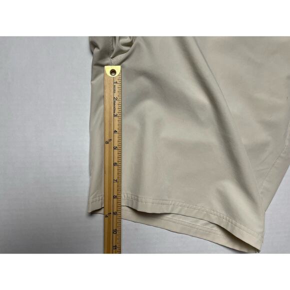 Soybu Shorts Men's Size 38 White Tan Athletic Stretch Golf, Walking, Vacation - Picture 6 of 10